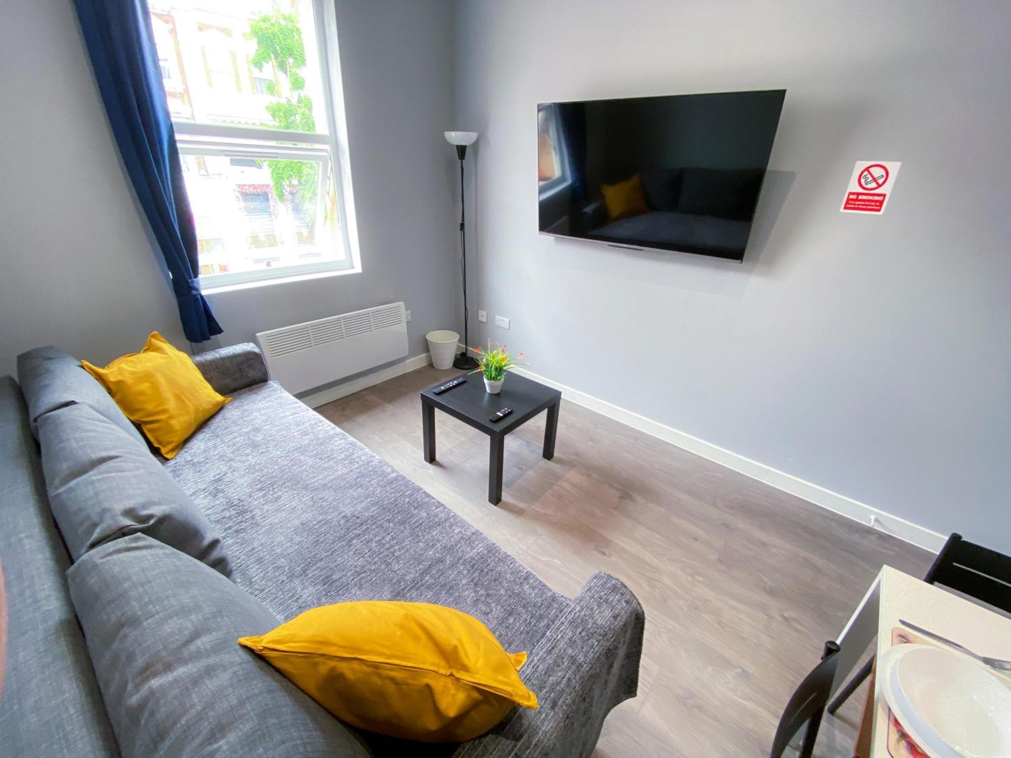 לונדון Modern 1 Bedroom Flat In Wood Green מראה חיצוני תמונה